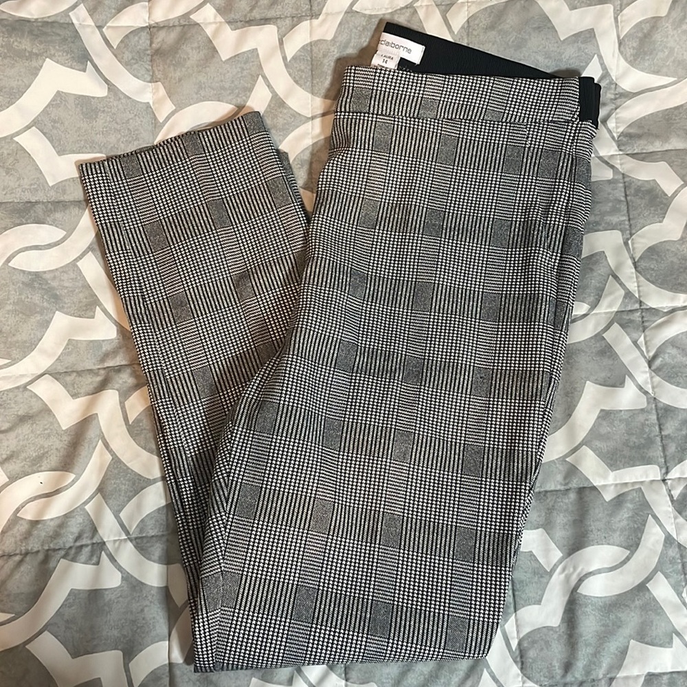 Liz Claiborne Womens Slim Pull-On Pants